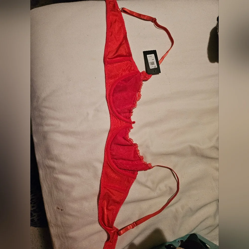 Fredericks of Hollywood sexy lingerie bra - Picture 4 of 4